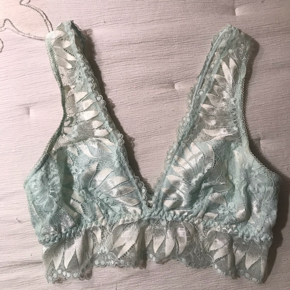 Green lace brallete